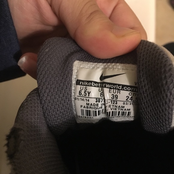 Shoes - Picture 3 of 3